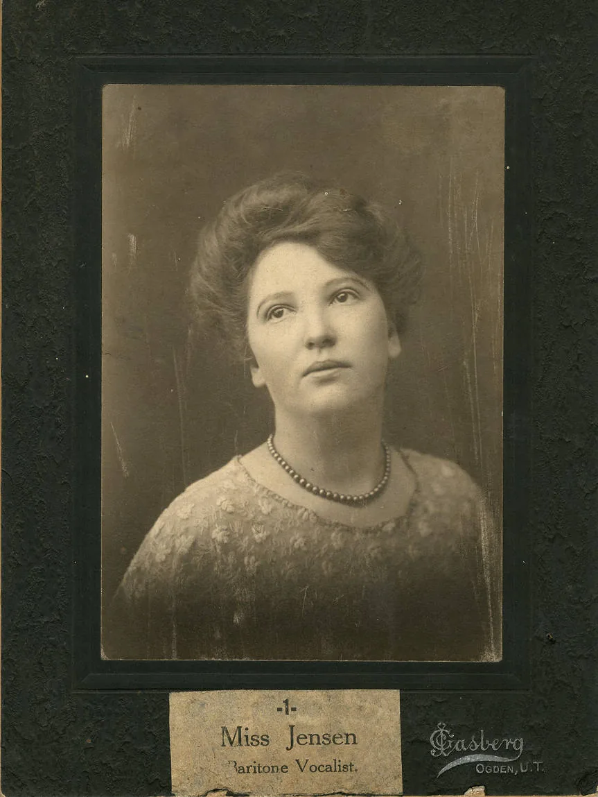Vintage portrait of a singer wearing a necklace Vintage portrait of a singer wearing a necklace